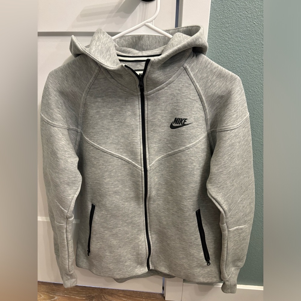 Women’s Nike Gray Zip-Up Hoodie